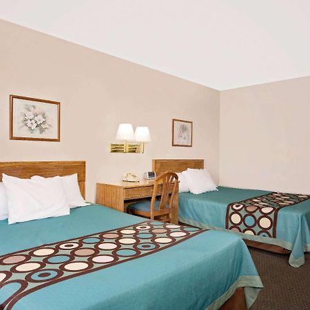 Super 8 By Wyndham Long Prairie Μοτέλ Εξωτερικό φωτογραφία